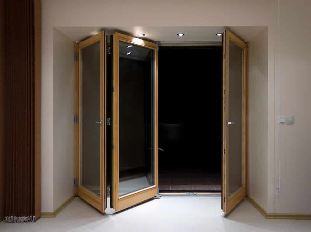 Sliding Wardrobe Doors: Tips and Design Ideas for Small Bedroom