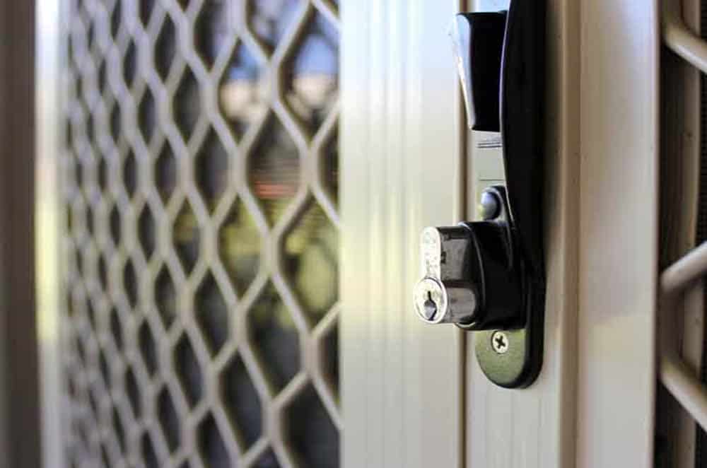 Are Stainless Steel Screen Doors Easy To Maintain & Clean?