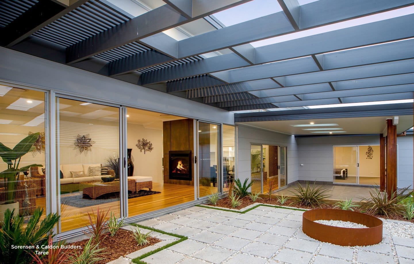 Why Security Doors on The Sunshine Coast Are Useful For Summer